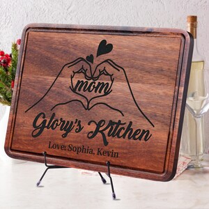 Personalized Mothers Day Gift, Custom Cutting Board, Personalized Gift for Mom, Wife, Unique Gift for Grandma, Mom Birthday Gifts