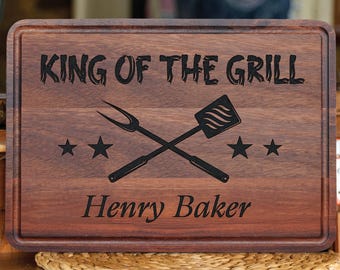 King of the Grill Cutting Board, BBQ Cutting Board Gift for Dad Grandpa, Personalized Fathers Day Gift for Fathers, Grilling Gift for Men
