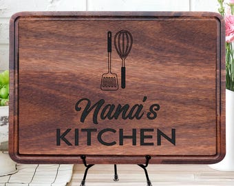Grandma Cutting Board, Custom Grandma Kitchen Gift, Mother's Day Gift, Personalized Cutting Board Gift for Mom, Custom Wooden Mother Gift,