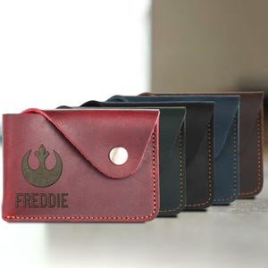 Cartera delgada de cuero personalizada, tarjetero de cuero grabado, estuche para tarjetas de presentación, tarjetero personalizado con cierre a presión.