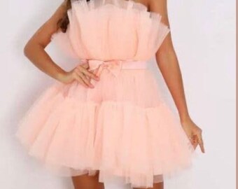 short pink tulle dress