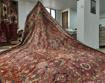 Antique Vintage Rug 11x14: Rustic Heriz Wool Design, Living Room Decor