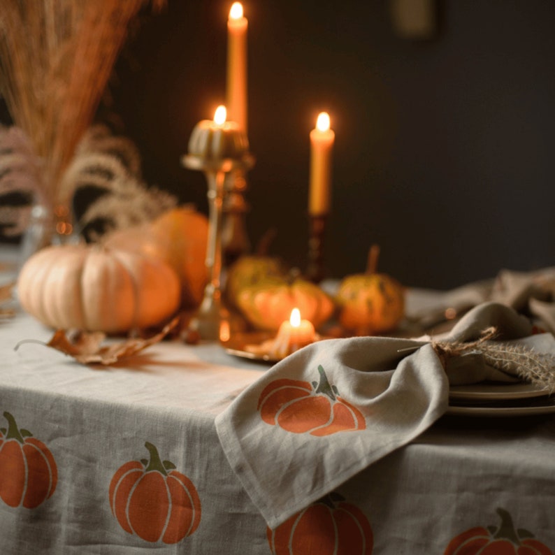 Linen the tablecloth with pumpkins image 1