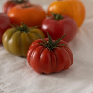 Tomato candles, Food Candles, Real Fruit Vegetables Candles, Garden Lover Gift, Handmade Beeswax Candles Table Centerpiece