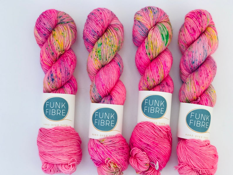 Handgefaerbtes Sockengarn 4-ply Merino/Nylon 75/25 Pinkfetti Bild 2