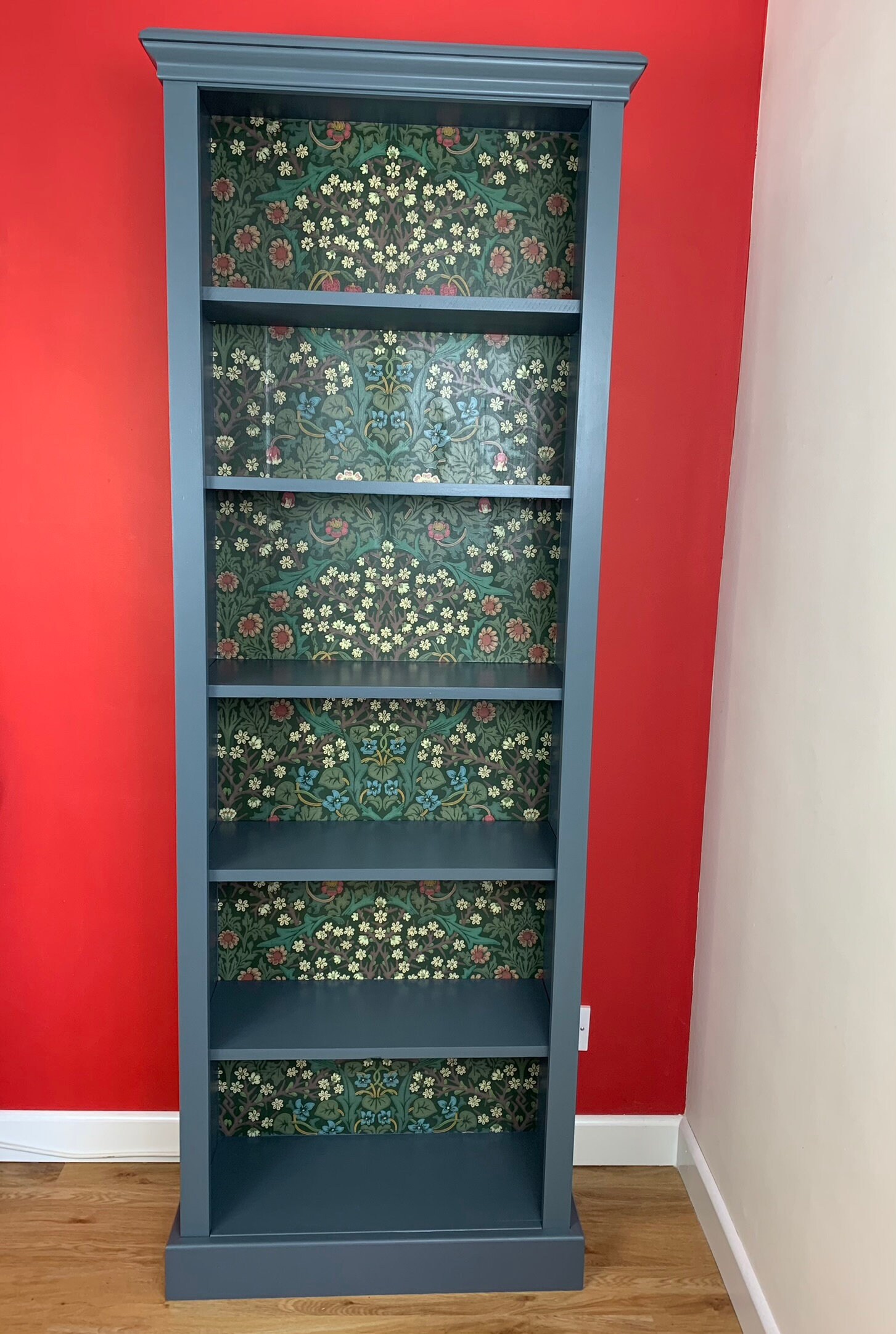 Vintage Solid Pine Bookcase / Display Unit With 5 Shelves. Hand Painted in Custom Grey Colour