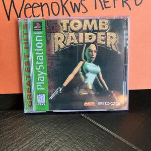 Tomb Raider 1 REPRODUCTION CASE No Disc! Ps1 Greatest Hits Version Green Label