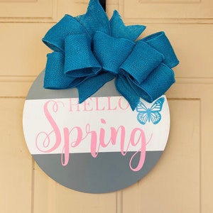 12&quot; Wood Round Door Sign Hello Spring Welcome Spring Door Hanger