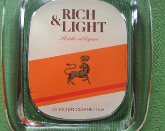 Passe monnaie publicitaire Cigarettes Rich & Light Vintage