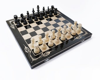 17.5x17.5 inch,New Handcarved wooden Chess Set, Hazel wood Chess Piece, Black,+ Backgammon,+ Chekkers,( 44 x 44 cm)