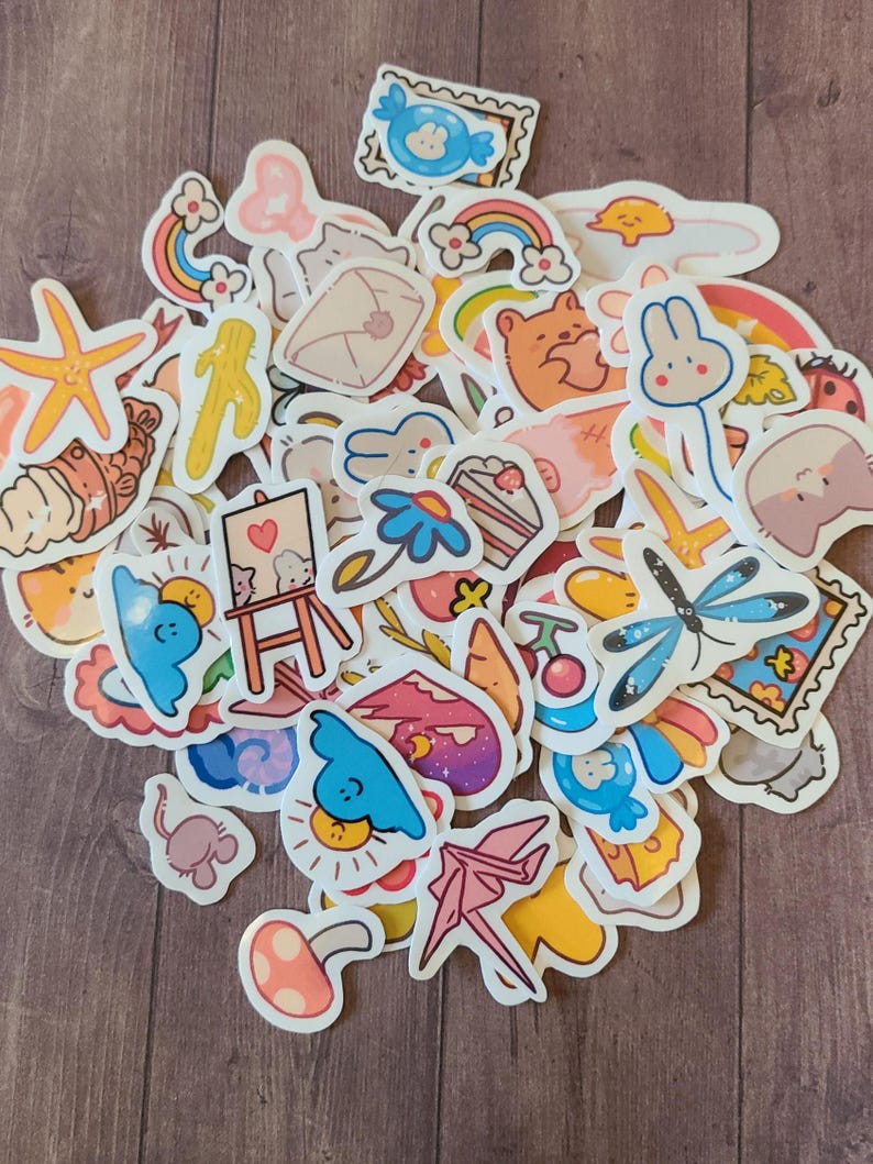 Mystery Sticker Pack / 15 Mini Sticker Packs / Leuke briefpapier / Mystery Bag / Hydroflask / Esthetisch / Vinylstickers / Kleine stickers afbeelding 1