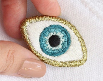 Evil Eye Pin, Hand Embroidered Brooch, Evil Eye Embroidery, Hand Stitched Eye Brooch, Evil Eye Jewelry, Boho Eye Jewelry, Boho Gift