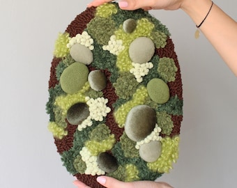 Botanical Wall Decor, Moss Textile Wall Art, Punch Needle Wall Hanging, Nature-inspired Home Decor, Moss Wall Rug, Art for Plant Lovers