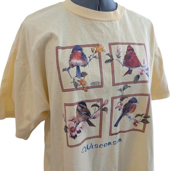 Vintage Airwaves Women's Wisconsin Bird Floral Yellow Tshirts Size XL