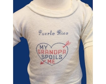 Camiseta vintage de los años 70 y 80 para bebé niño pequeño de Puerto Rico con estampado de corazón y abuelo. Rara.