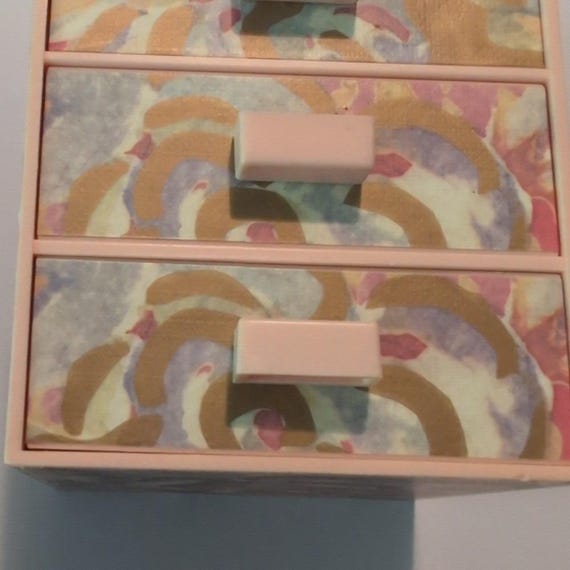 Avon Floral Impressions Jewelry storage Box 3 Draw  1988 cottagecore View 3