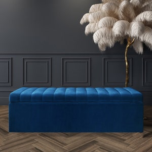 Introducing our exquisite Navy Blue Large Ottoman Storage Bench - the perfect fusion of style, functionality, and versatility. Multi-functional Design: Ottoman, Bench, Coffee Table, Footrest
Perfect for Living Room, Bedroom, Hallway, Home Office.