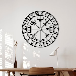 Viking Vegvisir Metal Wall Art: Nordic Decor Sign