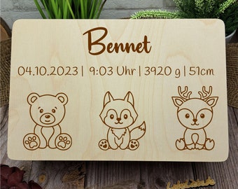Personalisierte Erinnerungsbox aus Holz mit Tierkonturen und Geburtsdaten graviert - Einzigartiges Geschenk für junge Eltern"