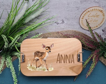 Personalisierte Brotdose mit niedlichem Reh | Lunchbox mit persönlicher Note für die Schule oder die Kita
