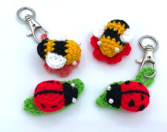 Patrón de crochet para lindas mini abejas y mini mariquitas, patrón de mini abejas y mini mariquitas amigurumi, llavero de abejas y mariquitas, regalo hecho a mano