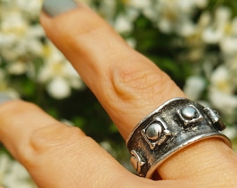 97 / Silver Shield WIDE Ring, Raw Engraved ring, Medieval Style