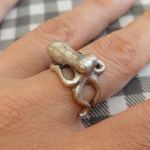 Silver Ocean Ring – Chunky Abstract Nautical Ring, Octopus Squid Sea Creature Jewelry, Modernist Oxidized Statement Ring (NO:R70)