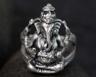 R4- Silver Plated Ganesha Ring: Lord Ganesh Jewel, Hindu Spiritual Amulet, Sacred Elephant God & Om Symbol