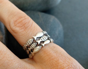 37 / Silver Ocean Fish Ring, Abstract  Pisces Gift
