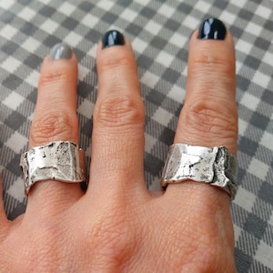 24/ Silver Brutalist Wrinkled Ring, Modernist Abstract Ring