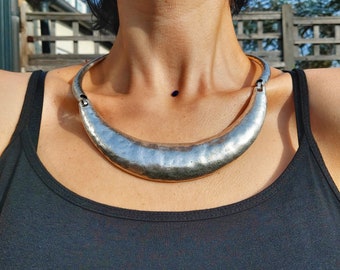32- Silver Modernist Choker, Minimalist Modern Collar Necklace