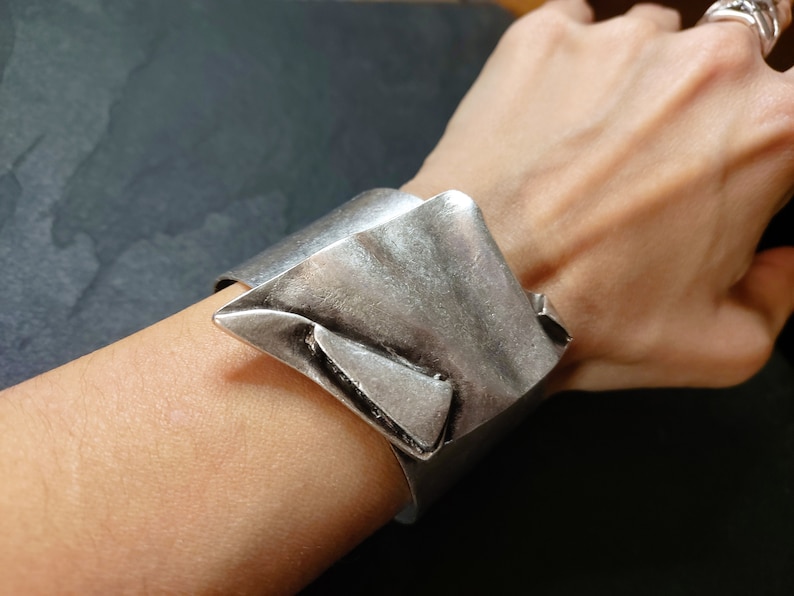 38 / BRUTALIST Asymmetrical Cuff Bracelet, Antique Silver Statement Chunky Bangle CUff, Modernist Jewelry image 5