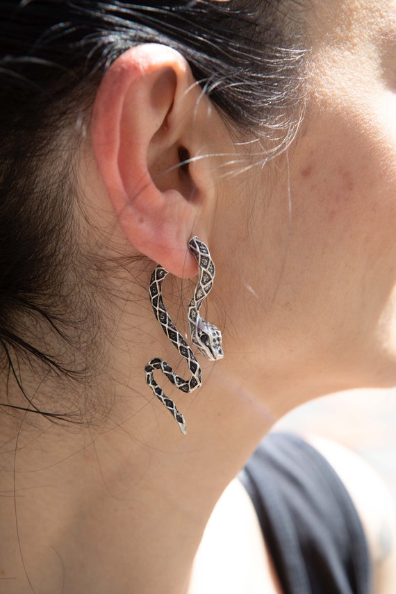 Star Jasmine Flower Swarovski Crystal Earrings - JGBeads