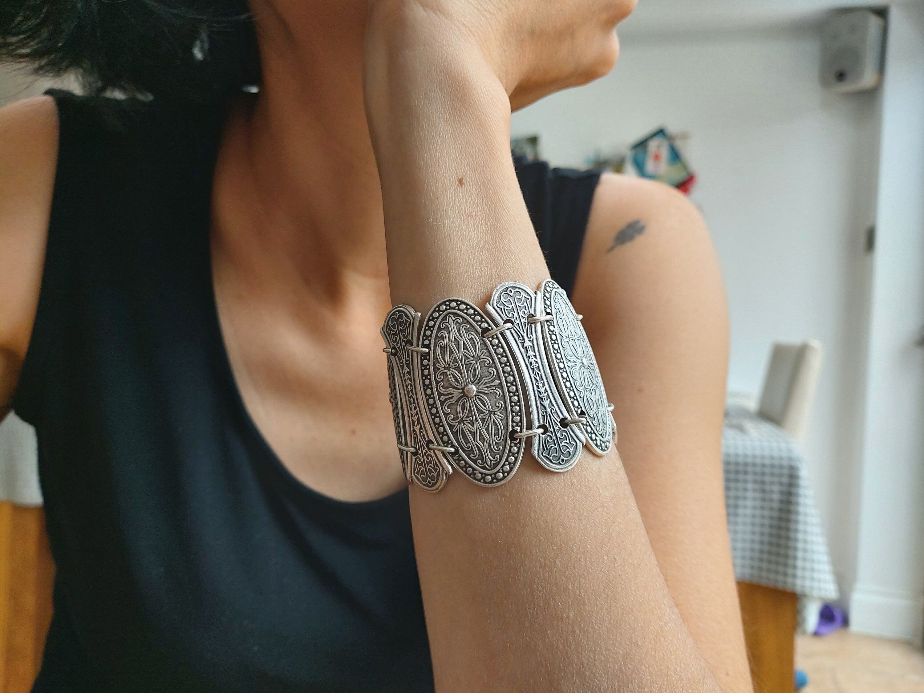 19- Indian ENGRAVED WIDE Silver Statement Ring Cuff-bracelet