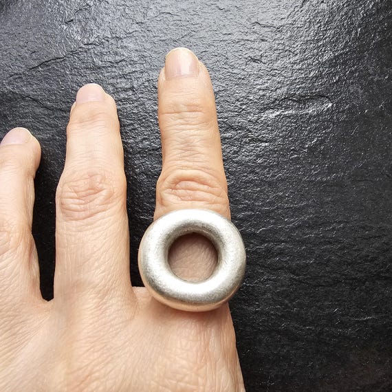 Chunky Circle Statement Ring — Silver Geometric Brutalist Ring — Minimalist Wearable Art Gift