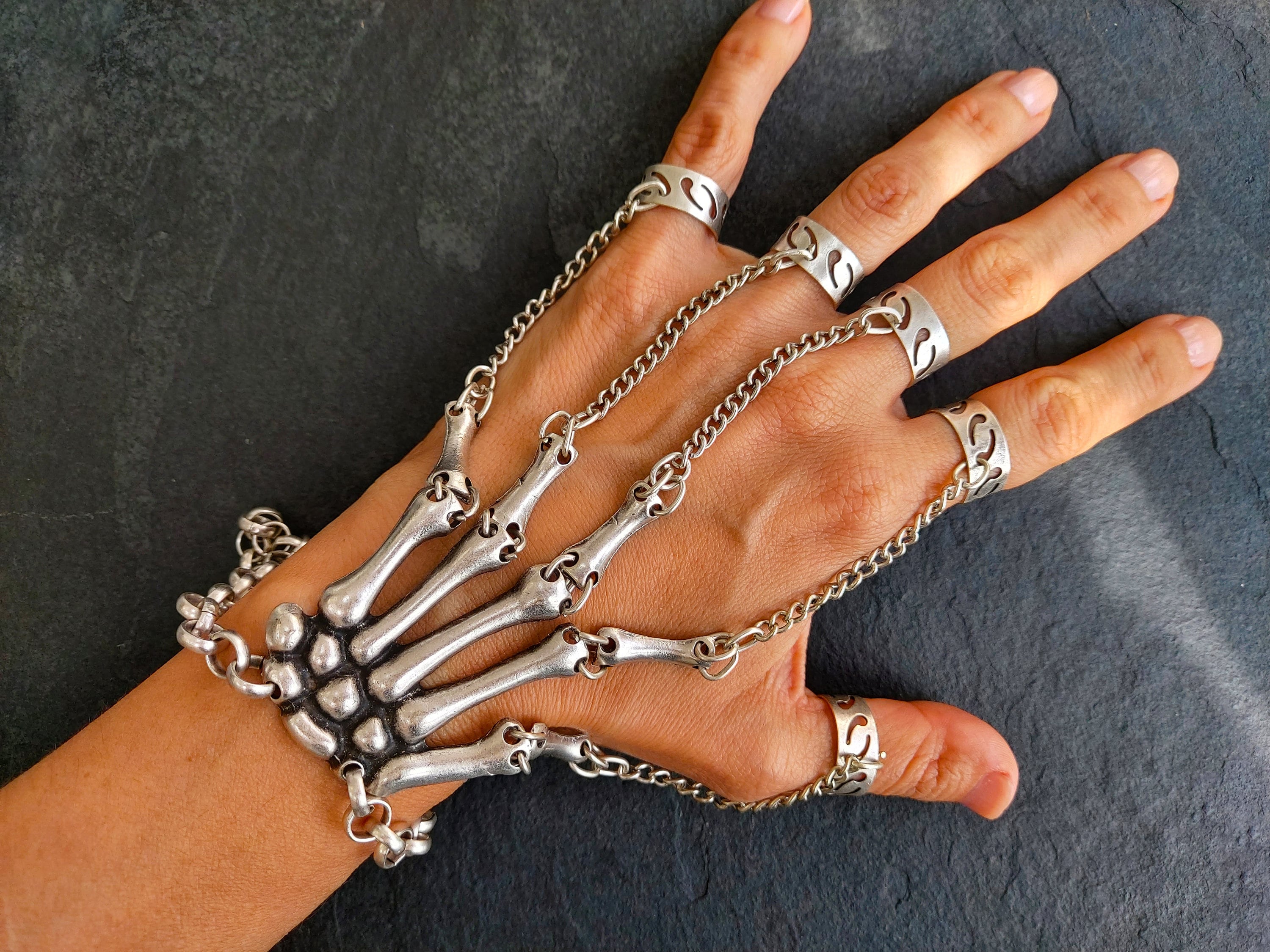 Damen Silber Metall Handkette Gothic Armband Sklave Ring Skelett Totenkopf  Biker