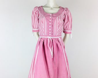 Dirndl vintage (S) midi rosa weiß mit passender Schürze und Schließe