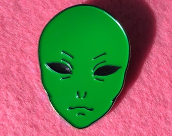 Alien Head - Soft Enamel Pin