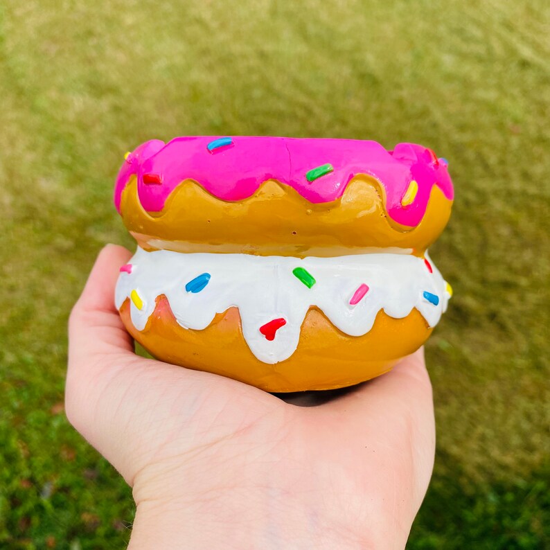 Large Donut Ashtray// Polyresin Ashtray// Stoner Gift// Stoner Etsy