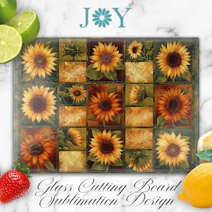 Puede incluir: Una tabla de cortar de vidrio con un diseño de sublimación que presenta un mosaico de girasoles en tonos de amarillo, naranja y marrón. El diseño está rodeado por un borde verde.