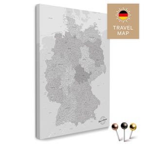 Deutschland-Karte Pinnwand Leinwand "MULTICOLOR GRAU" mit Personalisierung | zur Markierung deiner Reiseziele