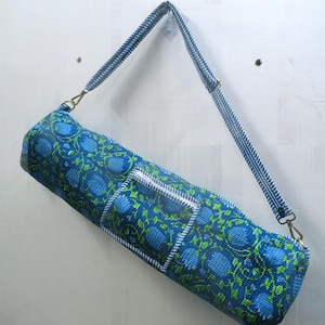 Blue Floral Mahjong Yoga Mat Bag with Strap, Quilted Cotton Yoga Bag, Adjustable Sling, Zipper Pocket, Handmade Gym Bag