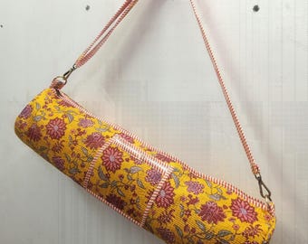 Bolsa para esterilla de yoga con estampado floral amarillo, bolsa de yoga de algodón hecha a mano, bolsa de gimnasio estilo boho, correa ajustable, soporte para esterilla de pilates, regalo para ella.
