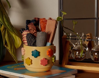 Whimsical Flower Plant Pot | Funky Pastel Yellow and Green Flower Vase | Retro Aesthetic Planter | Cute Colorful Desktop Pen Holder Mug