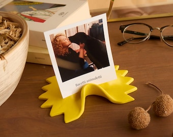Farfalla Pasta Photo Holder - Eco-resin Italian Food Decor - Unique Gift for Foodies and Pasta Lovers - Handmade Table Ornament