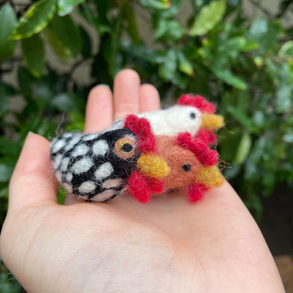 Made To Order: Needle Felted Chicken / Chicken / Felted Animal / Animal Gifts / Wool Art / Needle Felted / Wool Pets / Felting / Needle Felt