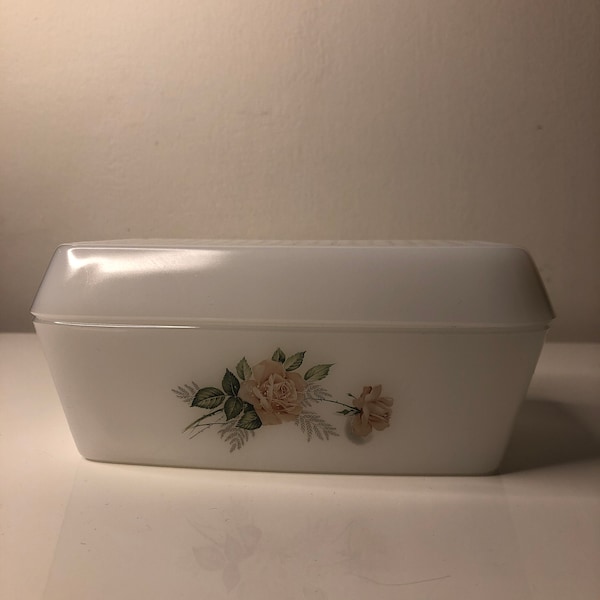 White Vintage Pyrex Butter Dish with Lid