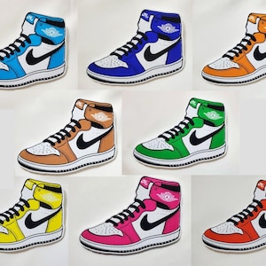 Proveedor comercial de arte mural con carteles para jardín, zapatillas de deporte de caña alta de moda