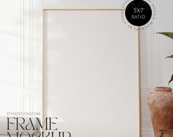 5x7 frame mockup, mid modern century interior, print frame mockup, minimalistic leaning frame mockup, terracotta vase, natural light