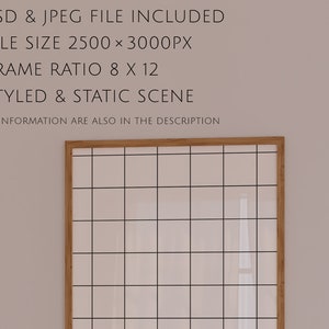 Puede incluir: Un dise&ntilde;o de cuadr&iacute;cula enmarcado con un marco de madera clara. La imagen incluye texto: "PSD & JPEG FILE INCLUDED", "FILE SIZE 2500 x 3000PX", "FRAME RATIO 8 X 12", "STYLED & STATIC SCENE", y "ALL INFORMATION ARE ALSO IN THE DESCRIPTION". El fondo es de color neutro.